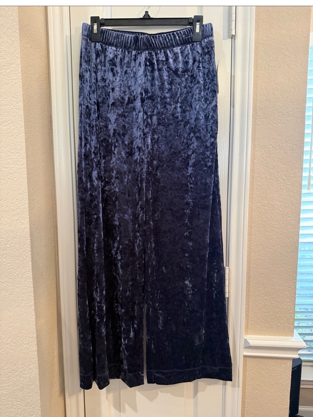a new day Velvet Wide Leg Pants in Navy